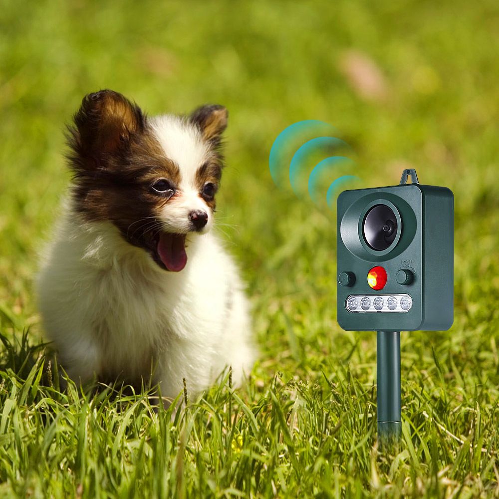 Ultrasonic Animal Repeller. Solar Animal Repellent. with Flashing LED Light and Alarm to expel Cats, Dogs, Squirrels, Deer, Raccoons — image 3