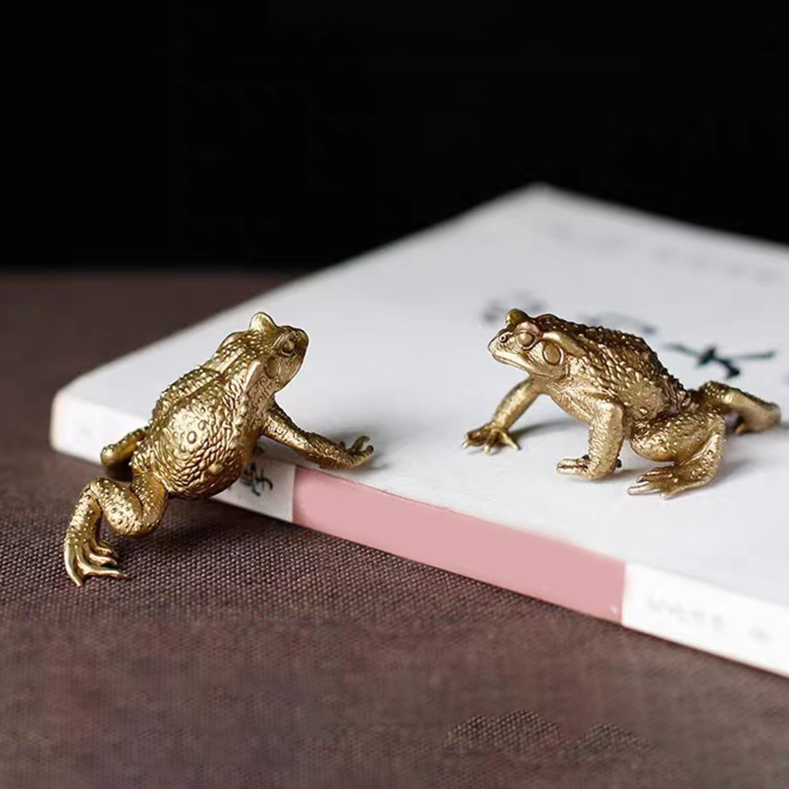 2pcs Toad shaped decoration copper toad statue lucky animal frog model sculpture desktop toy feng shui decoration โ image 4
