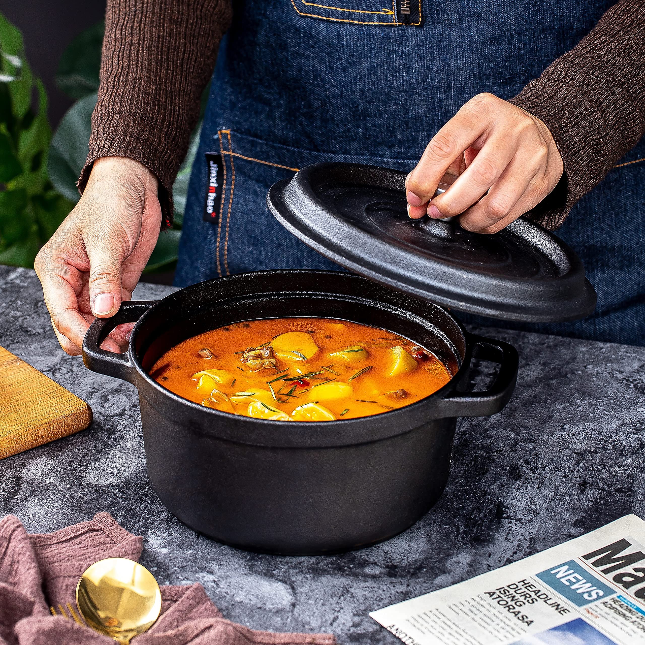 24cm Pre-seasoned NonStick Cast Iron Dutch Oven Handles Lid Skillet Cookware Braising Pot Pan Casserole โ image 4