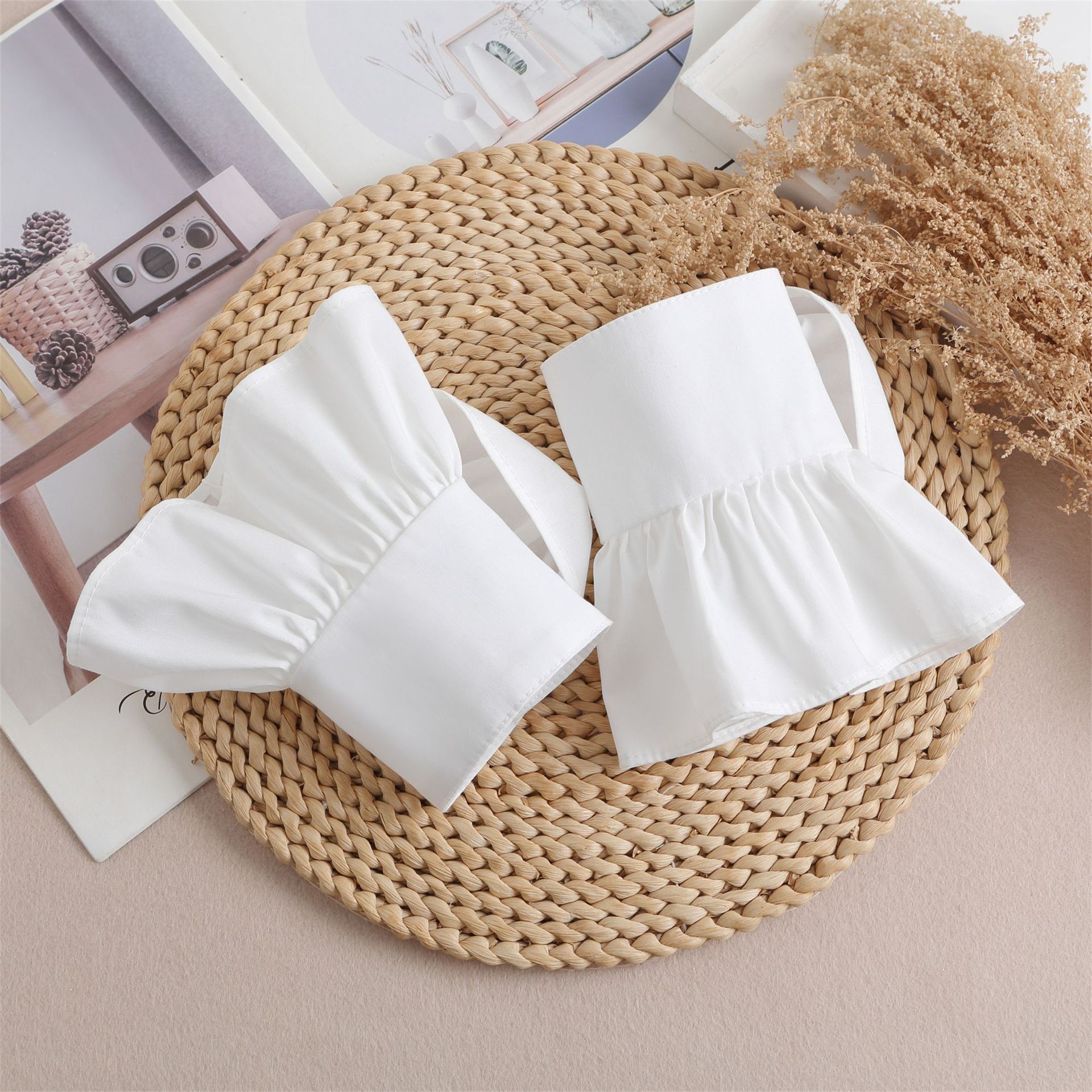 2 pairs Fake sleeve cuffs, lotus leaf layered cuffs, women's detachable fake sleeve cuffs, pleated long sleeved shirt cuffs, gloves(White) — image 4