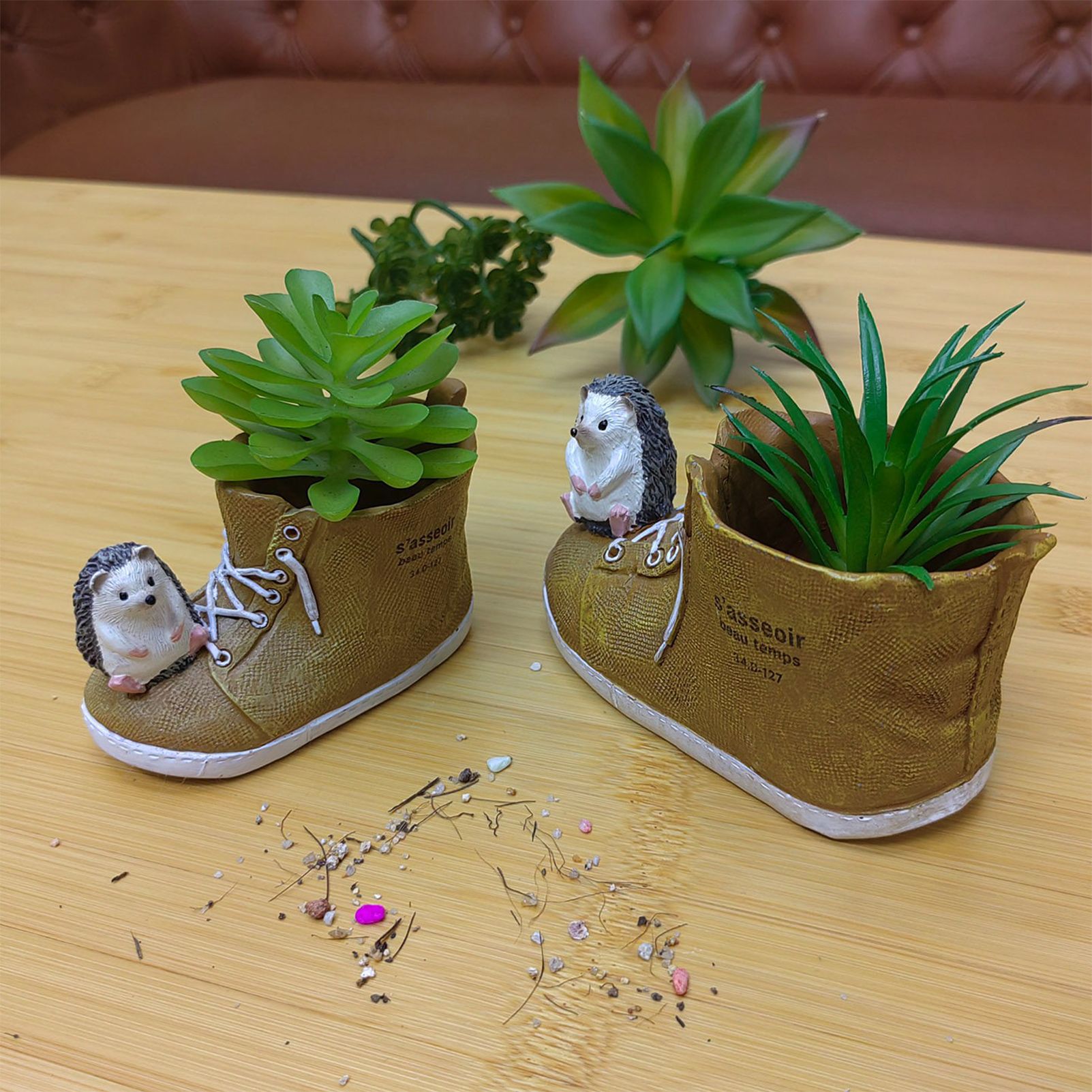 Cute Hedgehog with Resin Shoe Flower Pot with Animal Figurine, Creative Succulent Planter for Indoor Outdoor Garden Desk Decor Gift — image 4
