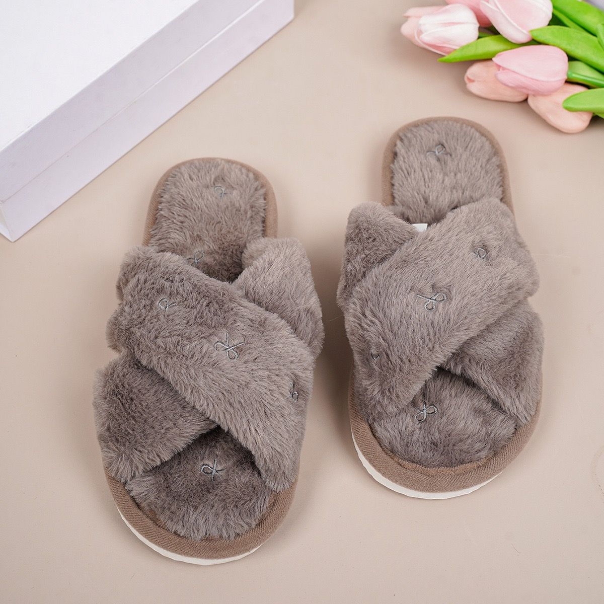 Cozy Cross-Band Plush Slippers with Embroidered Bow, Non-Slip Indoor & Outdoor Wear for Women, Soft Fleece Lining for Warmth and Comfort (XL(42-43) — image 4