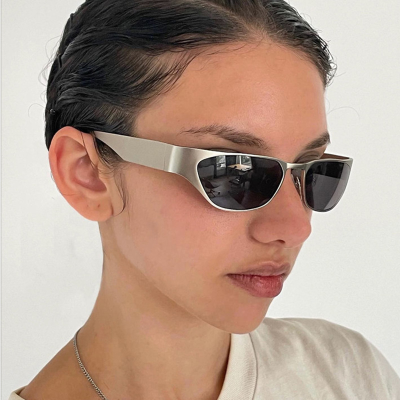 Silver Frame Dark Green Film Retro Cat Eye Sunglasses - Metal Frame, UV400 Protection — image 3