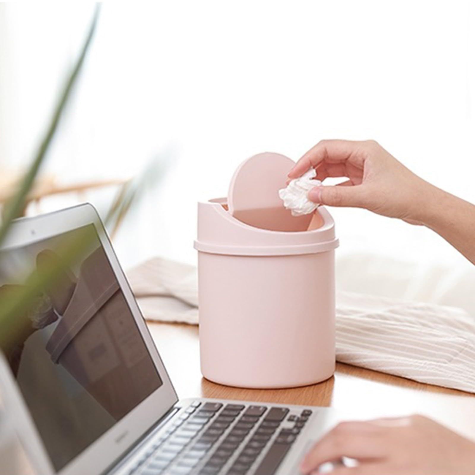 Mini Plastic Waste Garbage Can, Desktop Wastebasket Trash Can with Swing Lid, Stylish Countertop Round Small Trash Can (Pink) — image 2