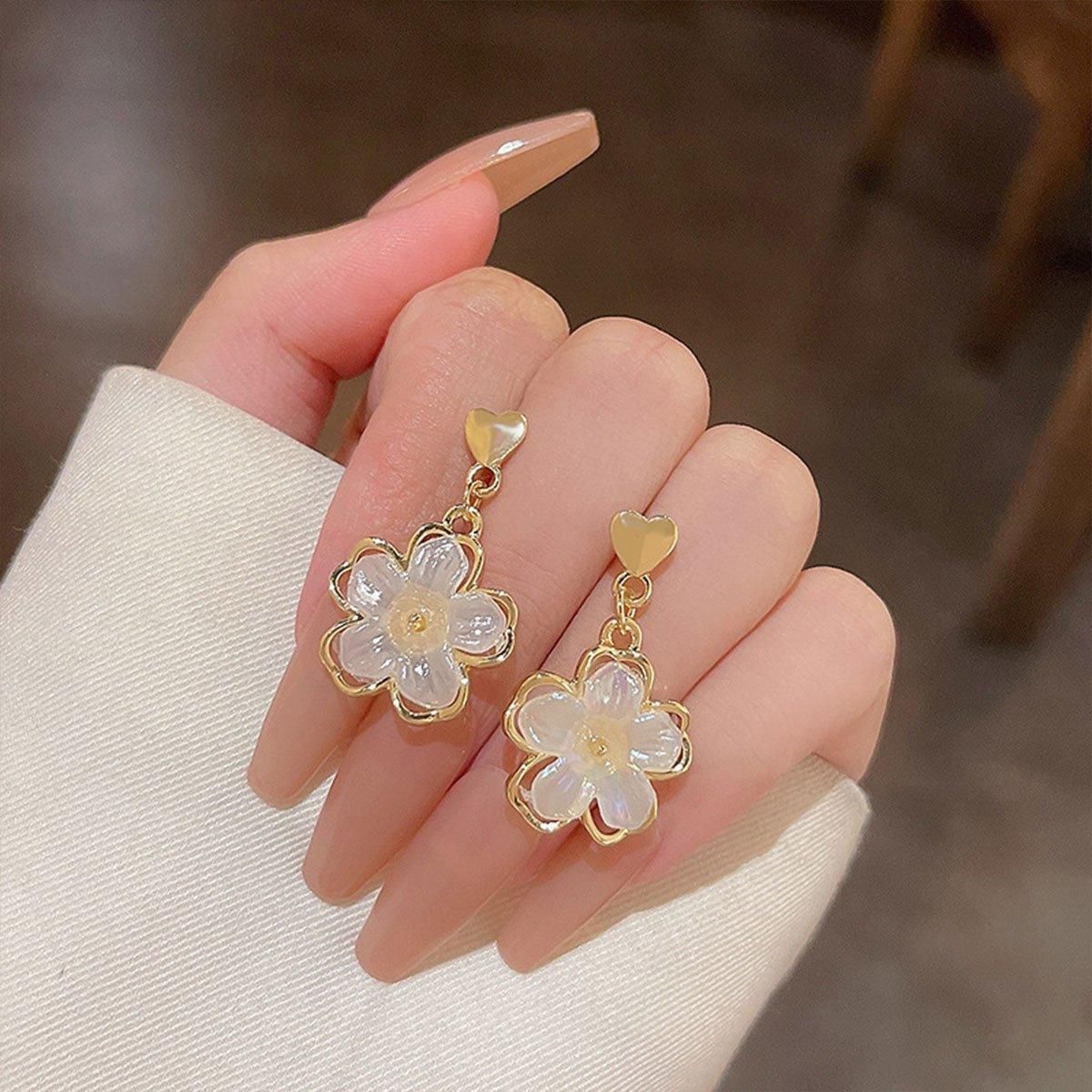 Flower Stud Earrings Premium Quality Elegant Jewelry Women Fashion Accessories — image 4