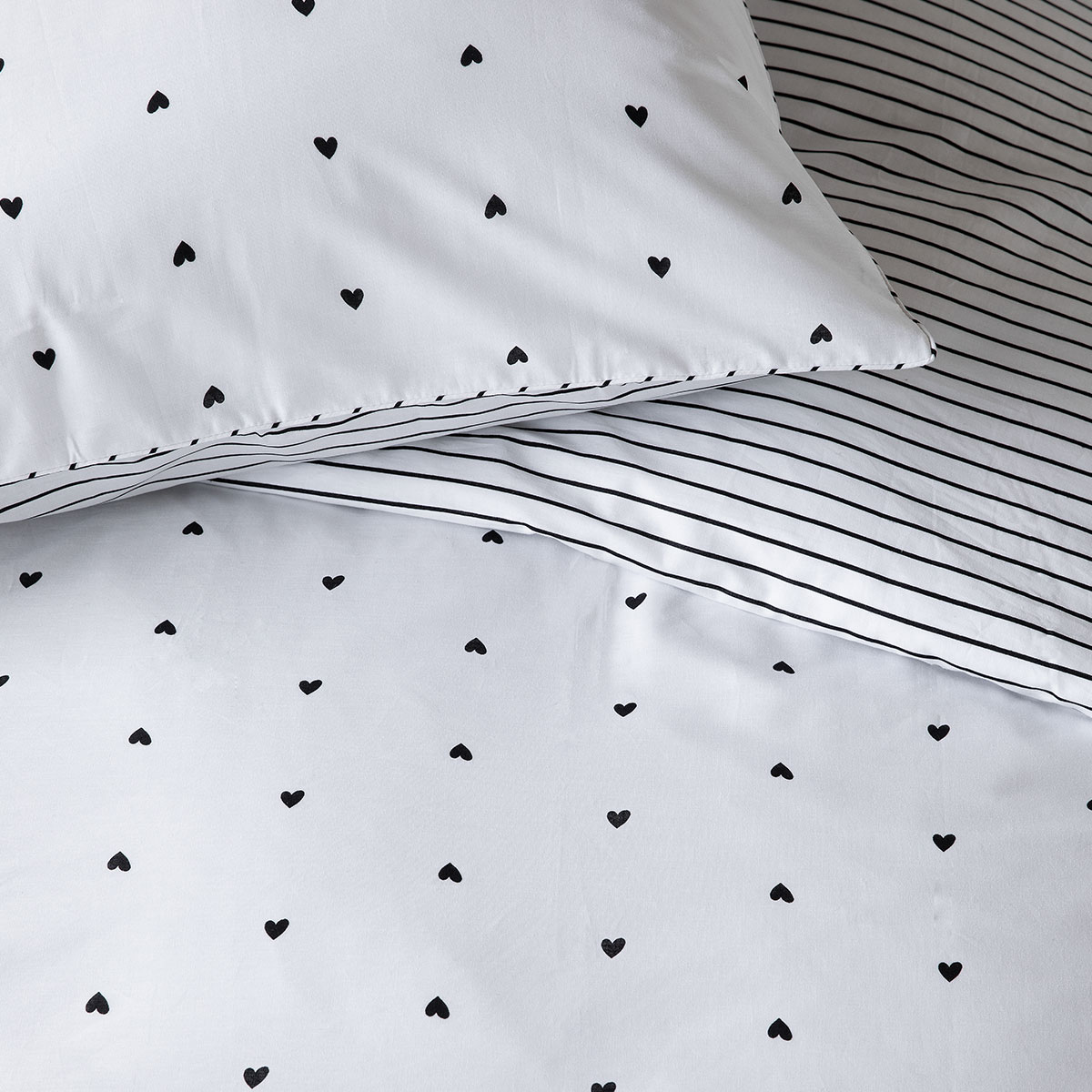 VTWonen Striped Hearts Black & White Cotton Quilt Cover Set King — image 3