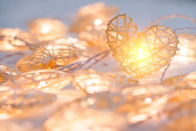 50 White 3D Hollowed Rattan Heart-Shaped 5M LONG String Fairy Lights, Battery (AA) Indoor & Outdoor Decorations Wedding Valentines Romantic Room Table Lighting — image 2