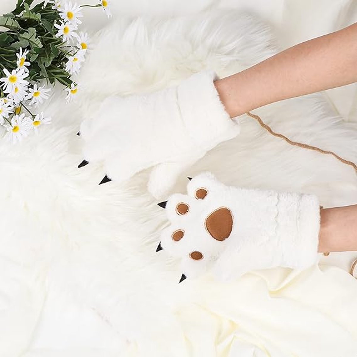 Gloves - 1 pair - Winter gloves - Cartoon gloves - Neckband - Children's gloves - Warm gloves - Plush gloves - One size(White) — image 2