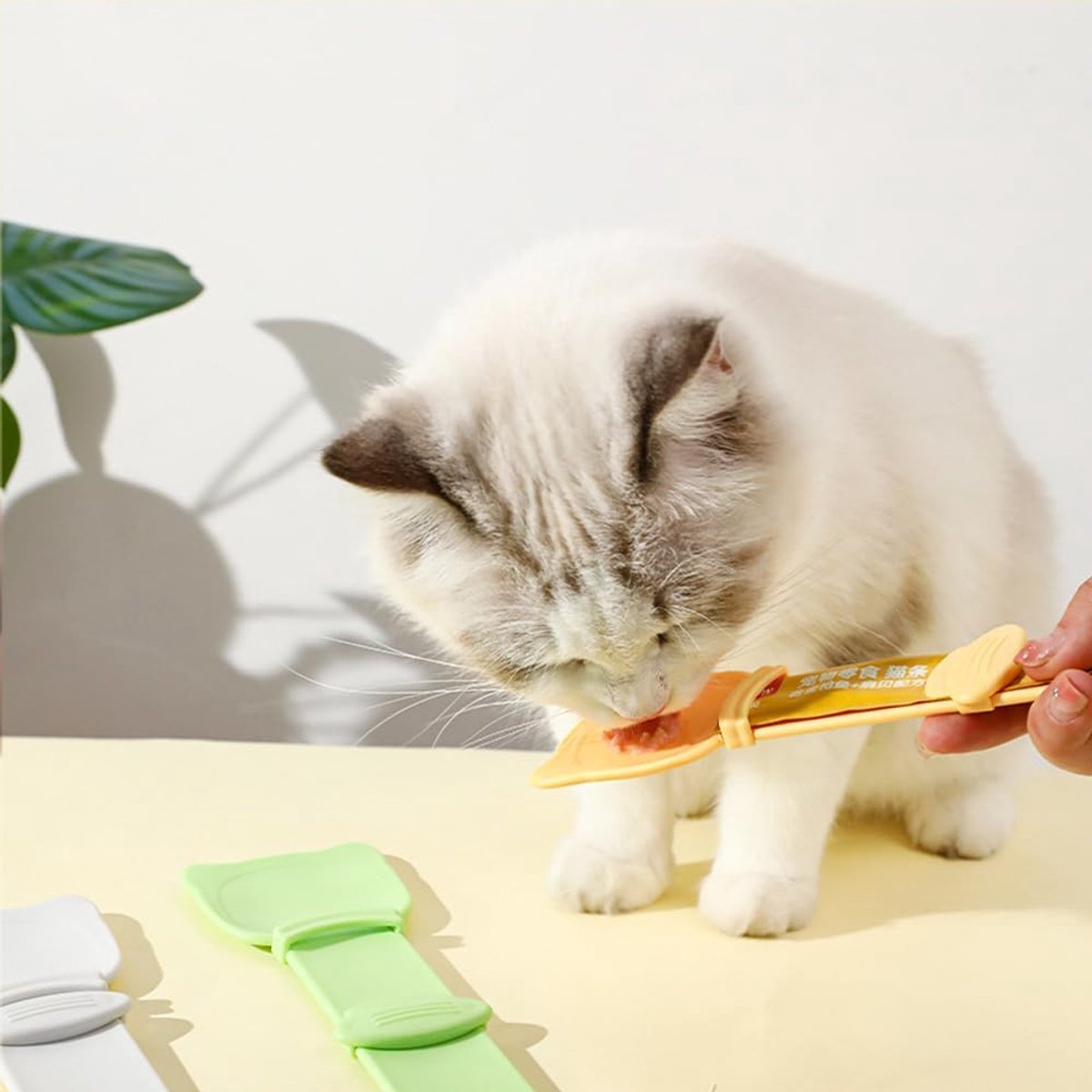 spoon for cats - Squeeze spoon for cat food - Feeding spoon for cat treats - Feeding spoon for wet food - Lick spoon for liquid cat food - Set of 3 โ image 6