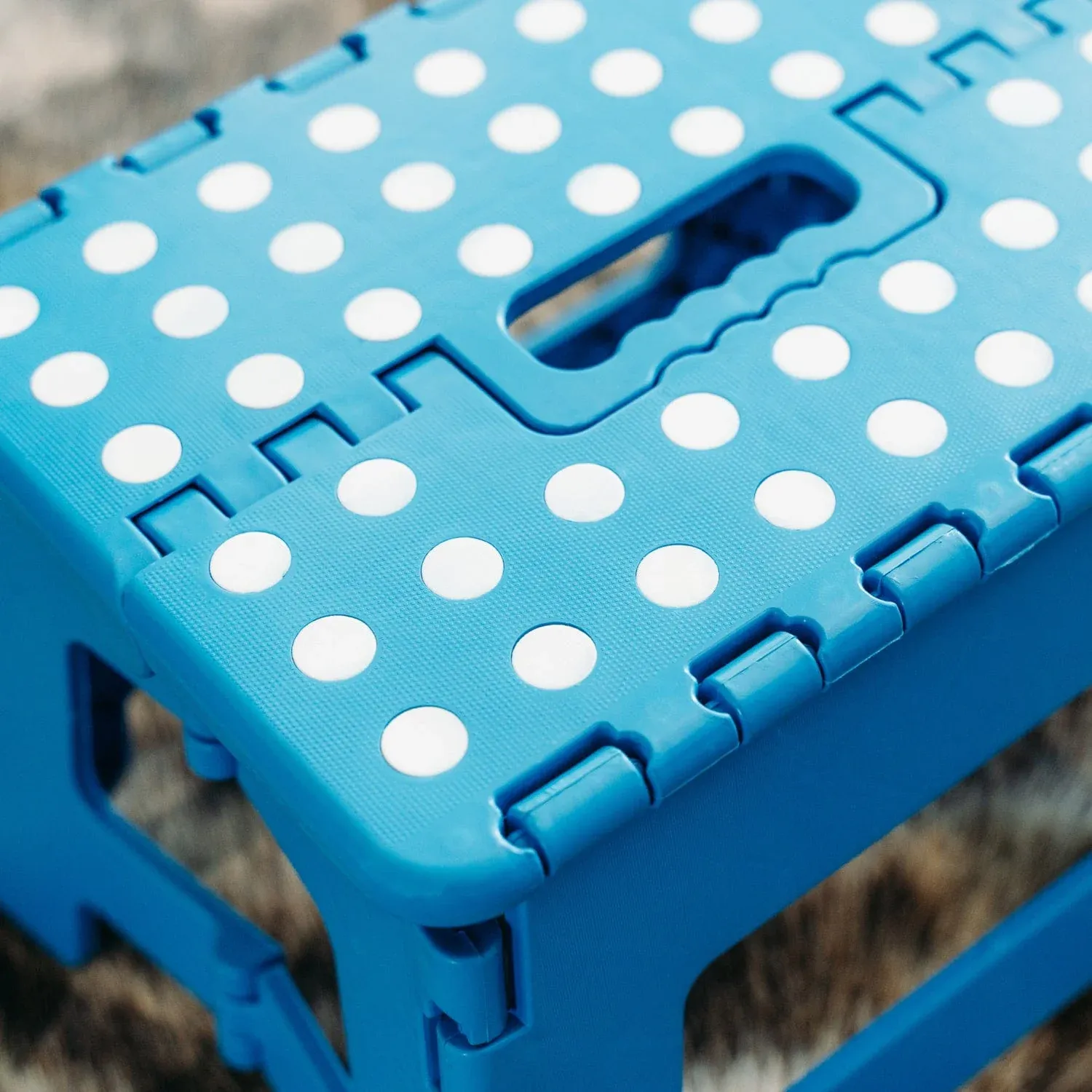 Plastic Folding Stool Portable Chair Outdoor Camping Blue — image 4