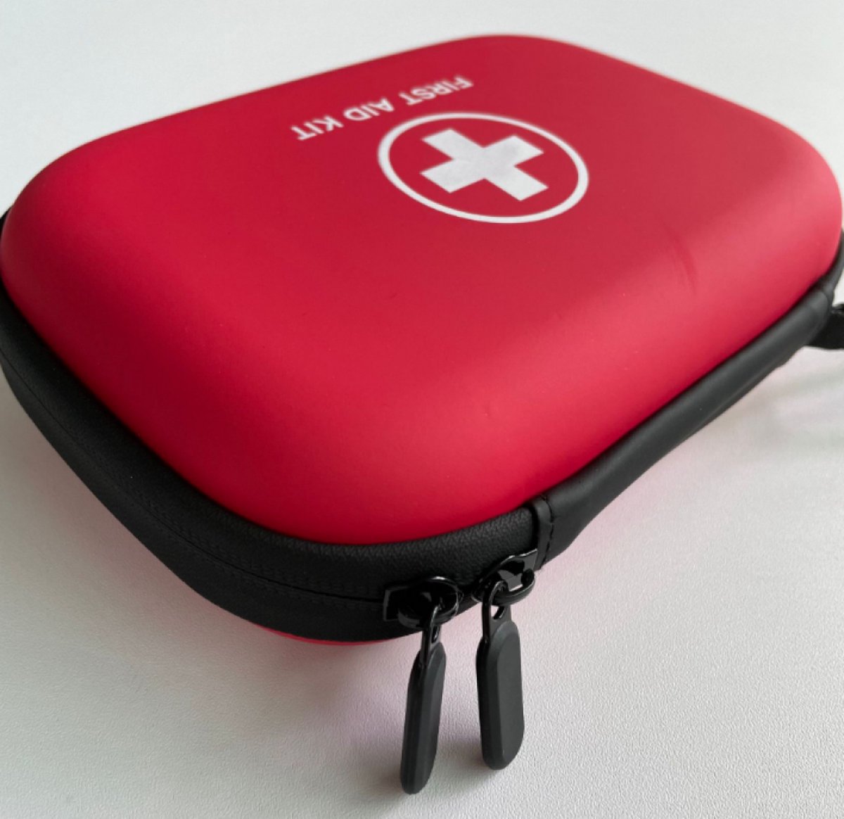 First aid kit - Survival kit outdoor emergency kit - First aid kit sports - First aid sports bag - Red - First aid kit - First aid drum - PU - red — image 2