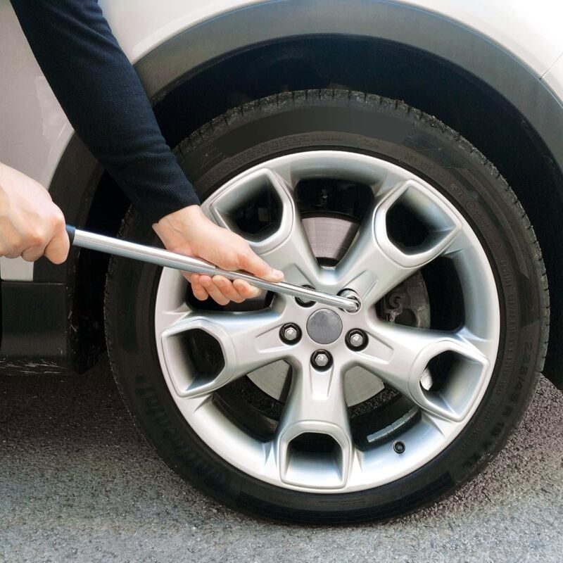 Car Wheel Socket Wrench - Extendable Handle - Socket Sizes: 17mm, 19mm, 21mm, 23mm - Fits All Standard Vehicles