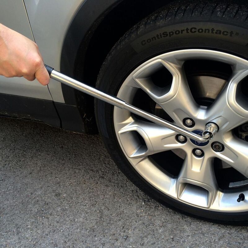 Car Wheel Socket Wrench - Extendable Handle - Socket Sizes: 17mm, 19mm, 21mm, 23mm - Fits All Standard Vehicles