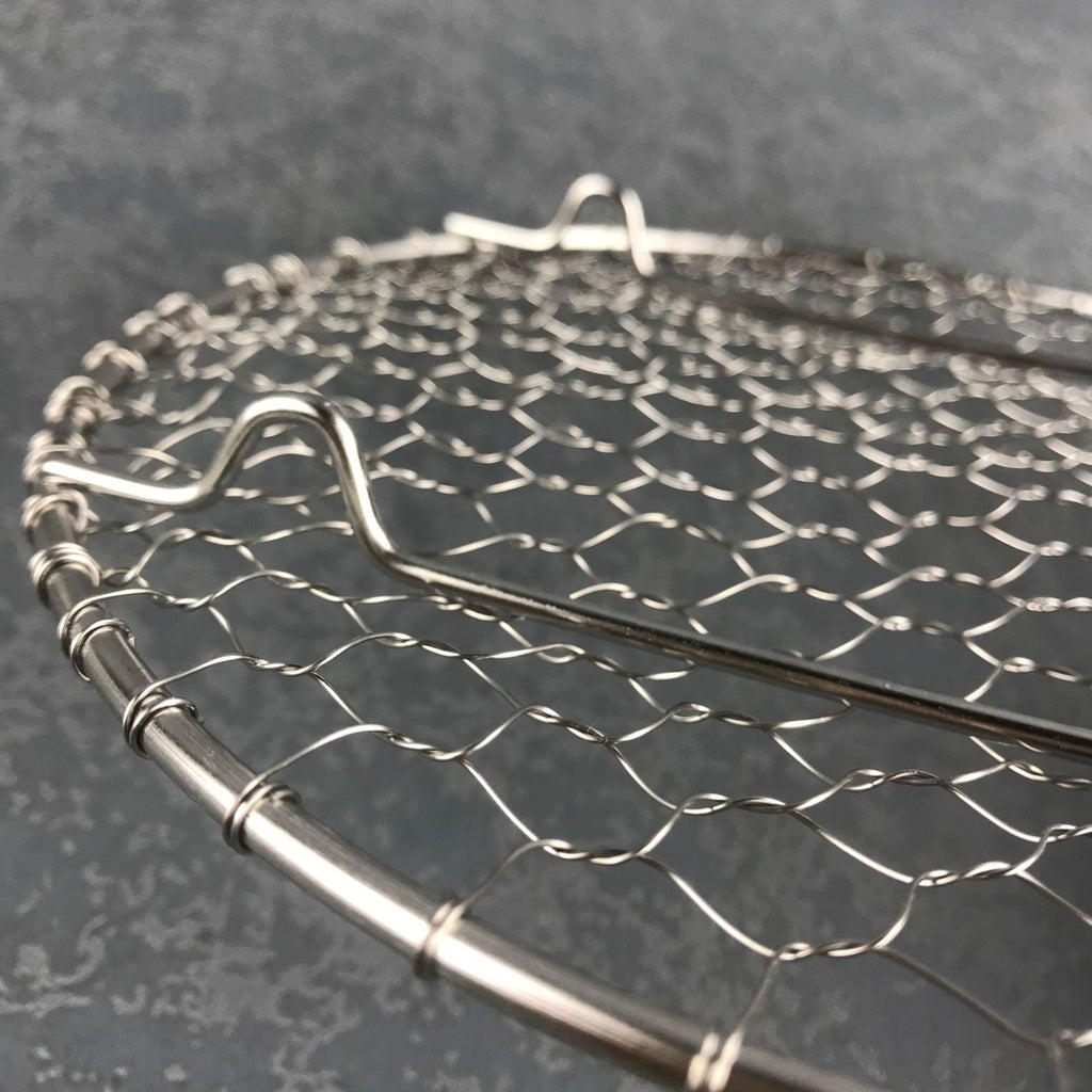 304 stainless steel circular hand woven oil spill net for frying, oil spill rack pad for toast, stainless steel wire mesh for collecting and grilling(9cm)