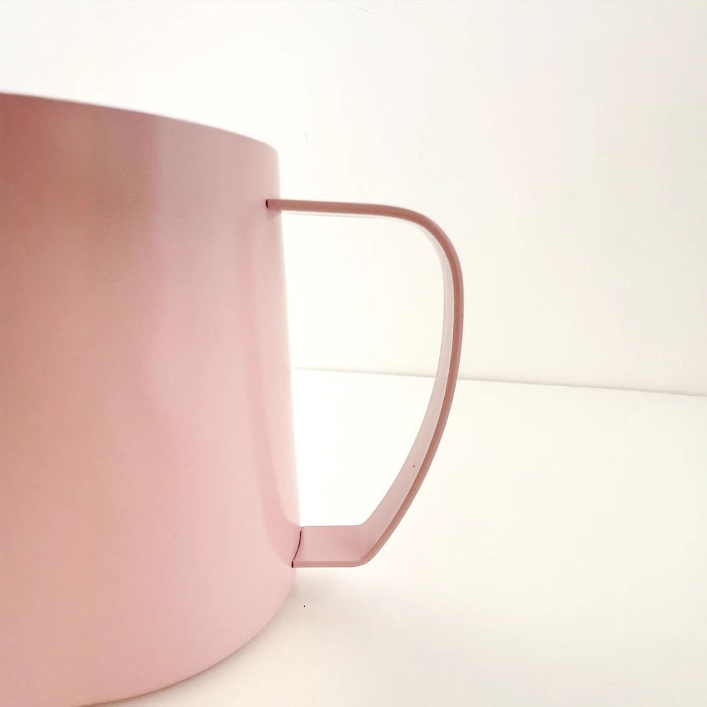Milk Frothing Pitcher, 450ML Stainless Steel Espresso Steaming Pitcher, Milk Coffee Frothing Cup Milk Foam Maker for Cappuccino Latte, Pink