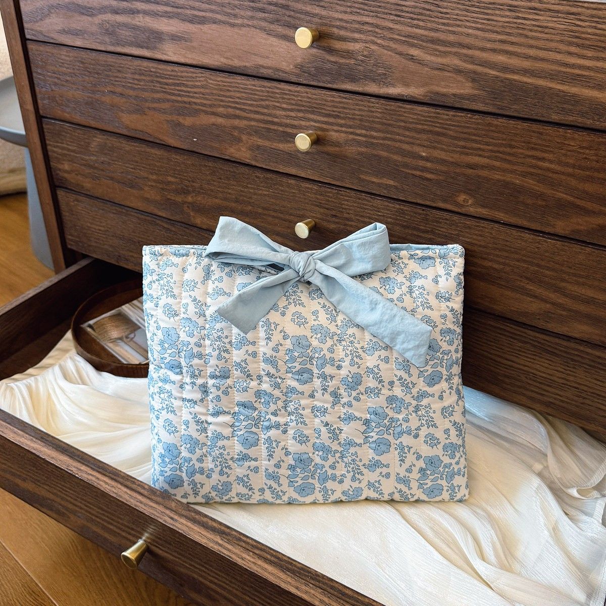Quilted Bow Book Cover Protective Cover Washable Female Gift Girl Book Lover Gift (Blue Flower 32*27cm)