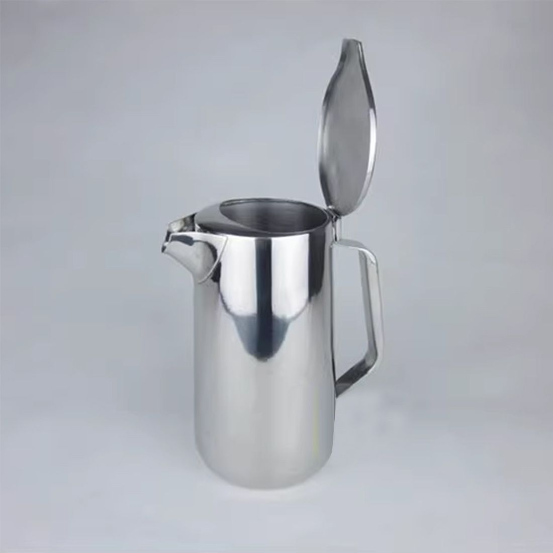 1.8L Stainless Steel Pitcher with Lid, Large Capacity, 201 Stainless Steel, Iced Tea Pitcher for Coffee, Juice and Homemade Beverages