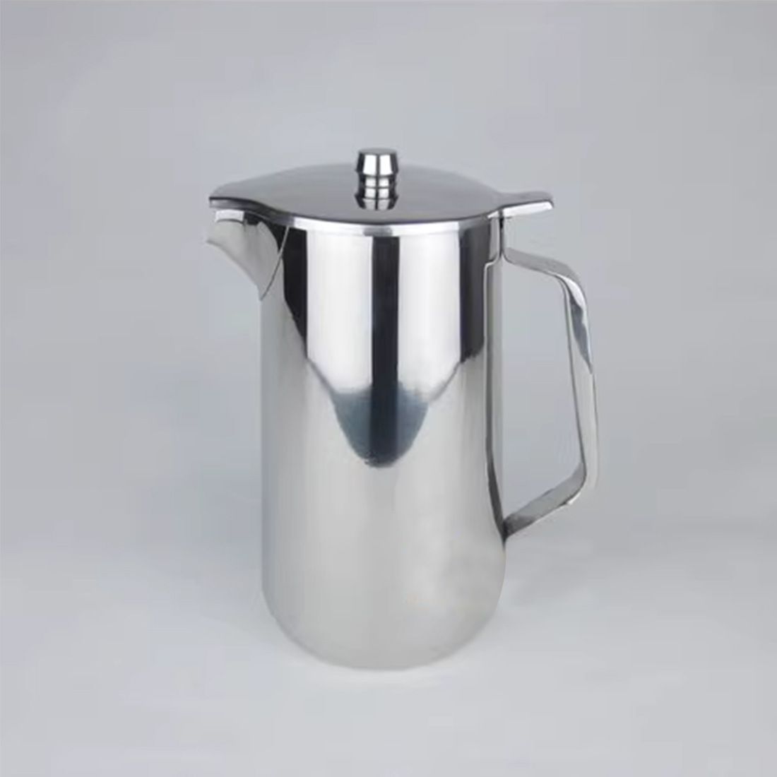 1.8L Stainless Steel Pitcher with Lid, Large Capacity, 201 Stainless Steel, Iced Tea Pitcher for Coffee, Juice and Homemade Beverages