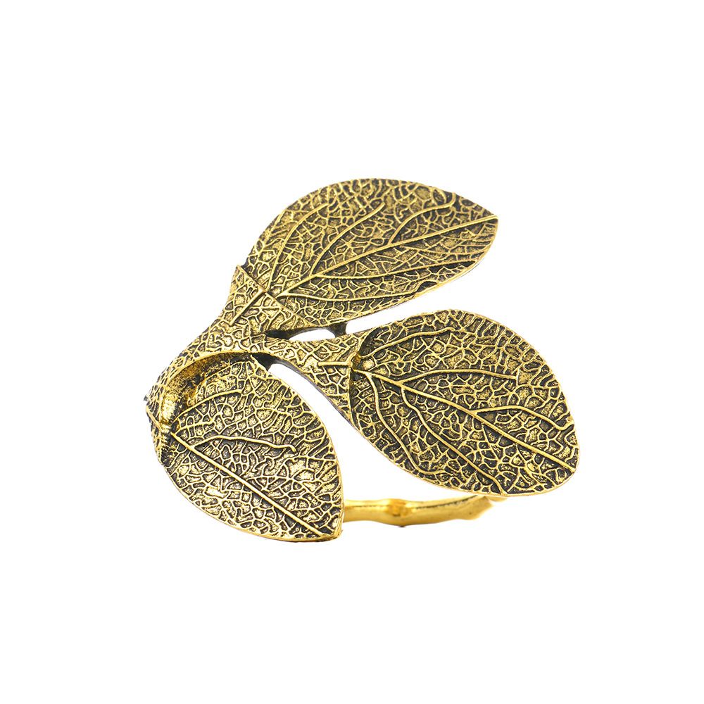 Gold  Napkin Rings - Set of 6 Natural Metal  Leaves Napkin Holders for Wedding Party and Daily Use, a Beautiful complement to Your Dinner Table Décor ( Golden)