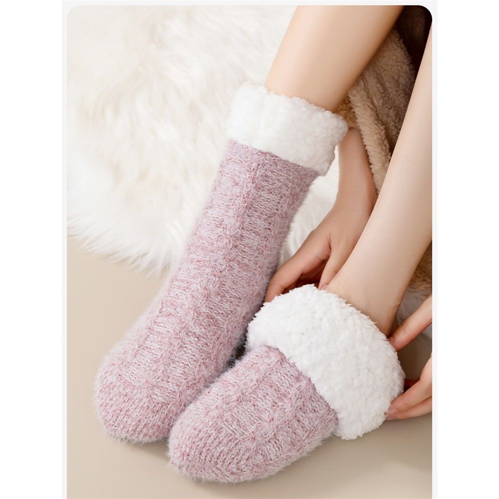 1 pair Tough Land Slipper Socks for Women with Non Slip, Lined Socks, Soft Cozy Cabin House Slipper Socks (fat powder)