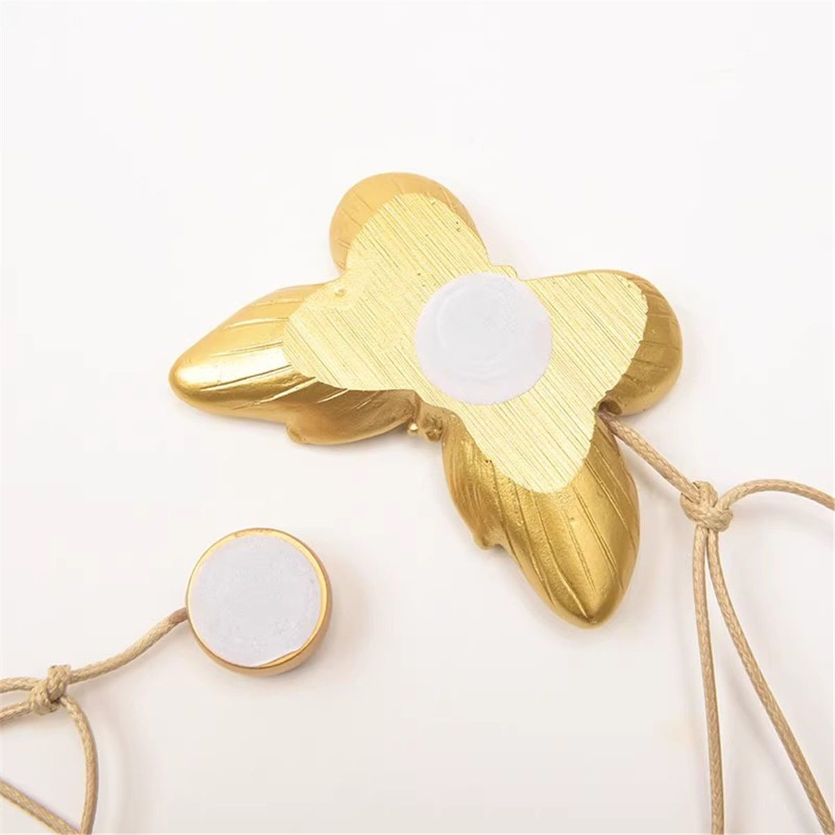 Curtain Tie Magnetic, 1 Pair Vintage Butterfly Resin Flower Curtain Drapery Holdback Retro Window Curtain Decorative Buckle Holder for Home Office Cafe Balcony, Gold