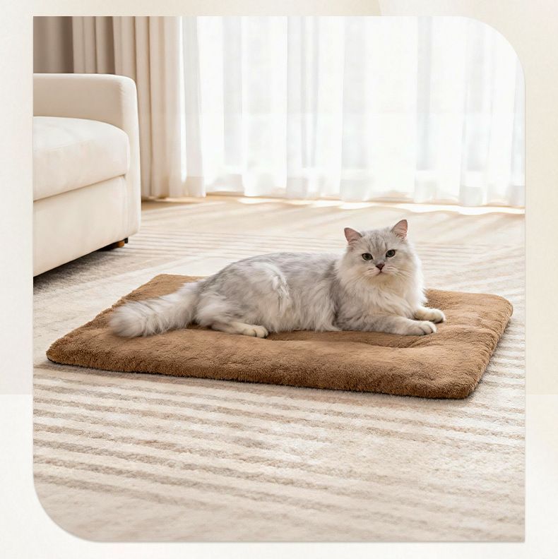 Khaki Self Heating Pet Pad M Size 45*70cm Warm Dog Cat Mat