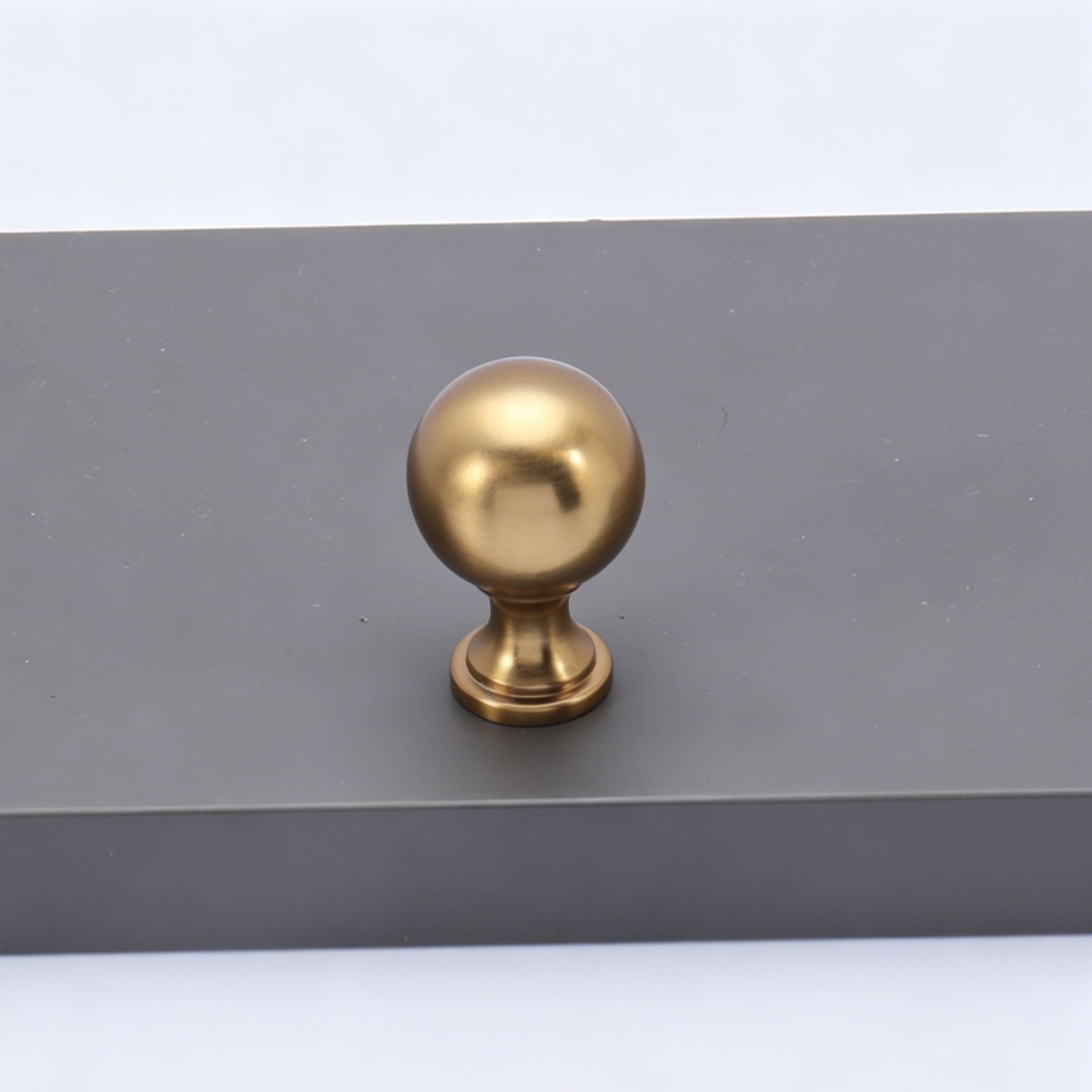 Smooth Round Ball Single Hole Cabinet Knob 2pcs