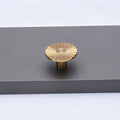 Radiating Daisy Fan Single Hole Knob 2pcs