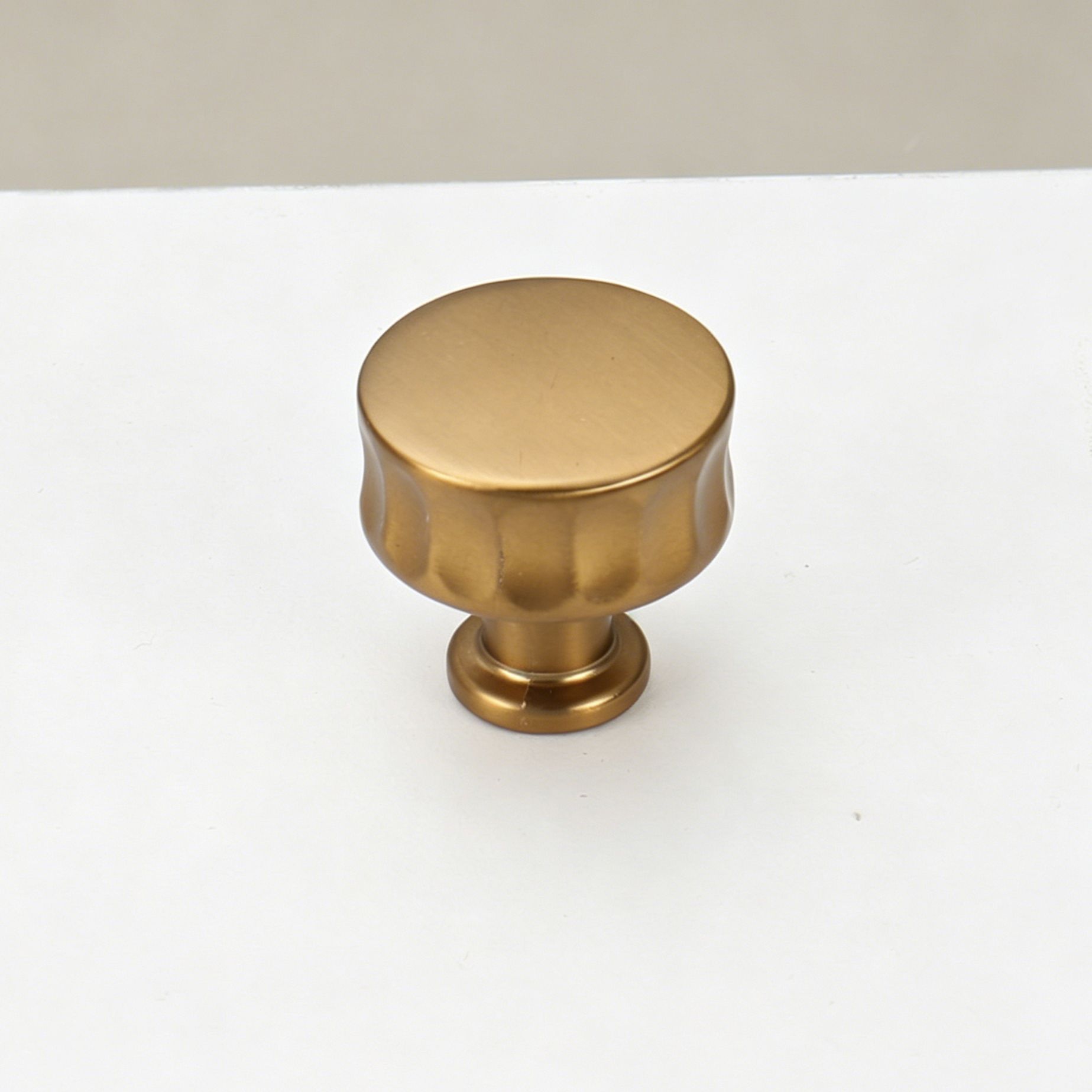 26mm Vertical Fluted Round Single Hole Drawer Knob 4pcs