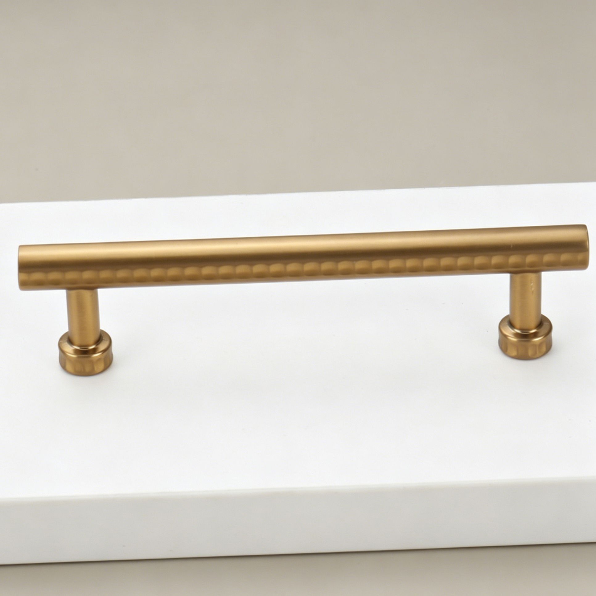 96mm Hole Spacing Hammered Tube Cabinet Pull 4pcs