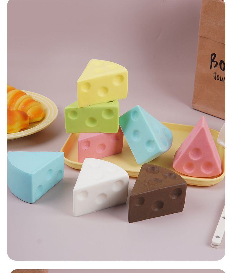 7.5cm Blue Triangle Cheese Squishy Toy