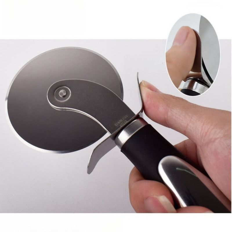 8cm Large Stainless Steel Pizza Cutter Wheel with Hand Guard, Anti-Slip Handle Baking Slicer
