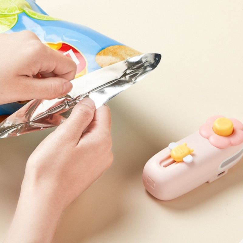 Flower Mini Magnetic Sealer, Handheld Rechargeable 2-in-1 Bag Sealing & Cutter Machine for Snack Packaging—Green