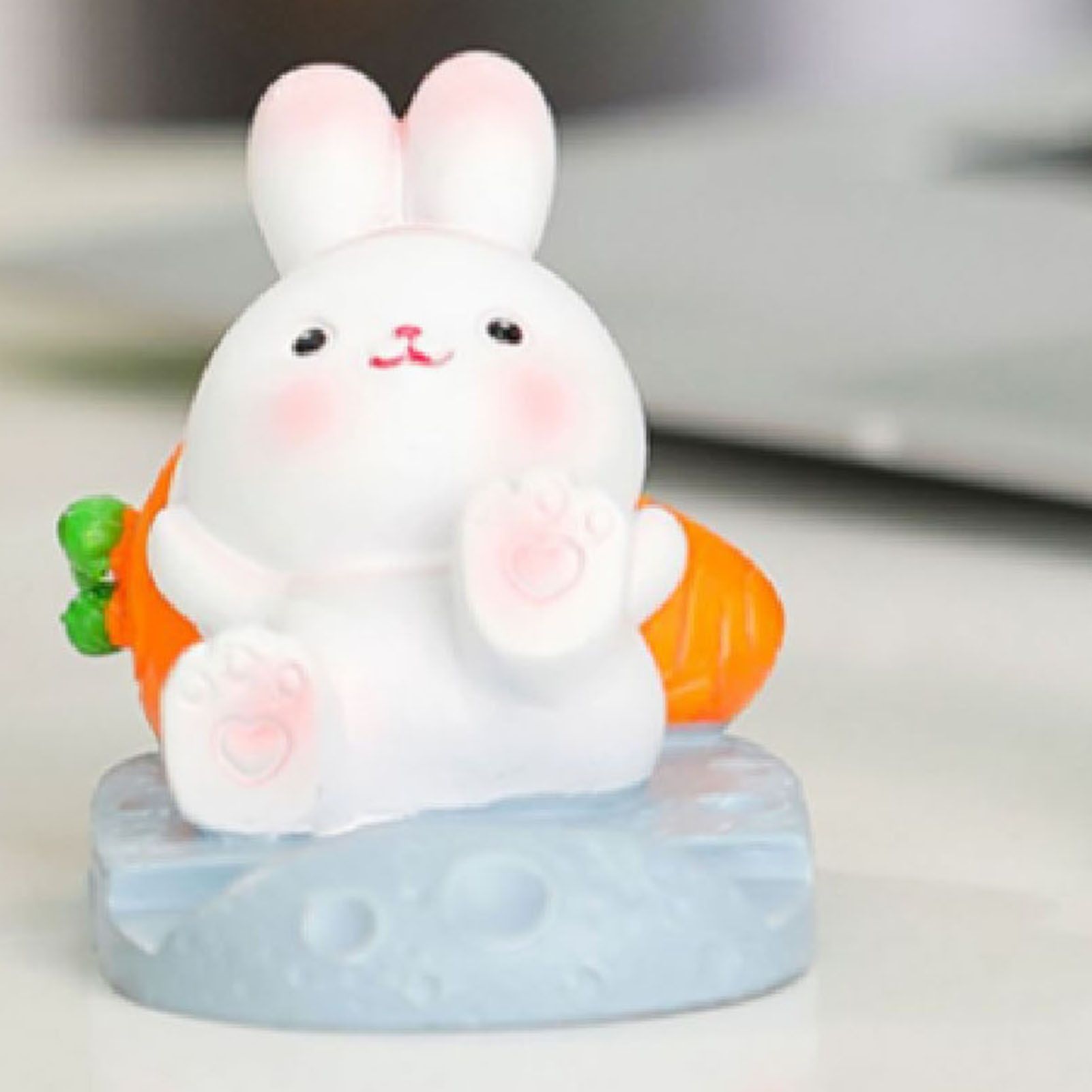 Cute Rabbit Cell Phone Stand Cartoon Resin Bunny Phone Holder Desk for Student Room Decoration Carrot
